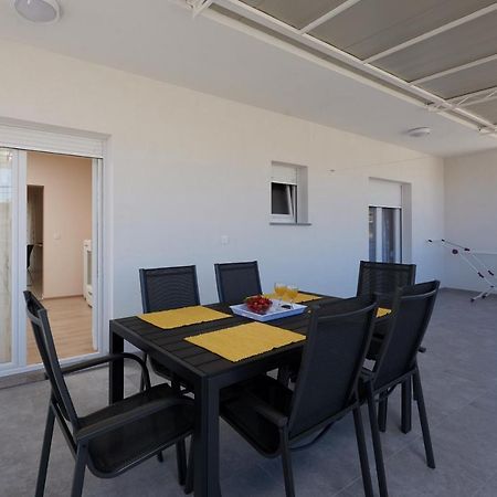 Apartman Tim โตรกีร์ ภายนอก รูปภาพ