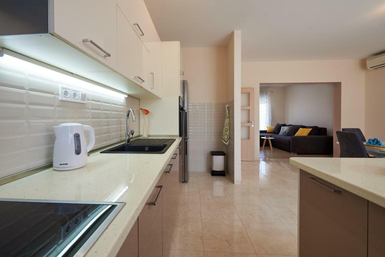 Apartman Tim โตรกีร์ ภายนอก รูปภาพ