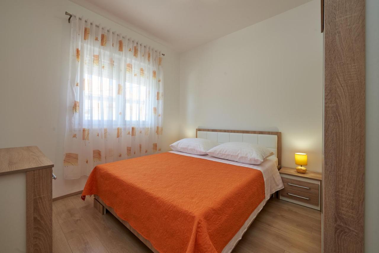 Apartman Tim โตรกีร์ ภายนอก รูปภาพ