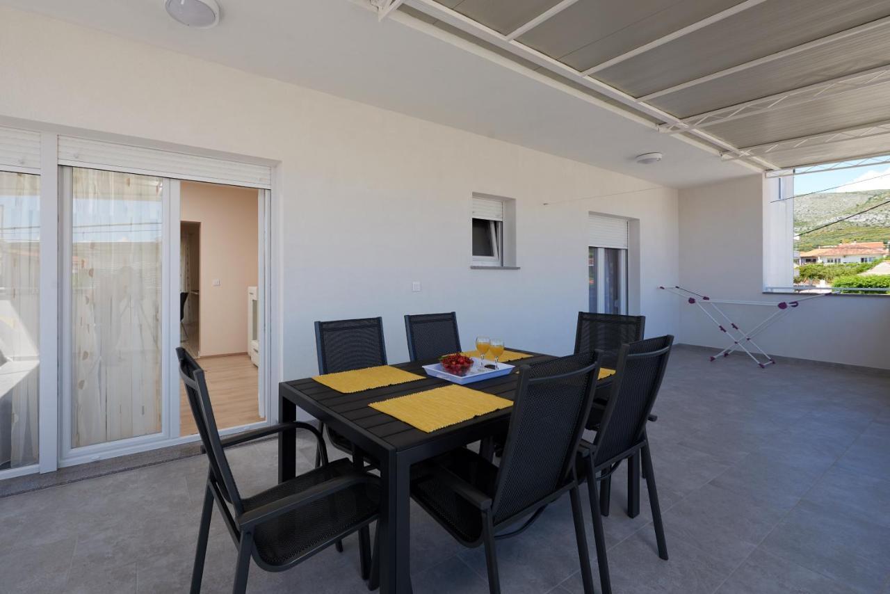 Apartman Tim โตรกีร์ ภายนอก รูปภาพ
