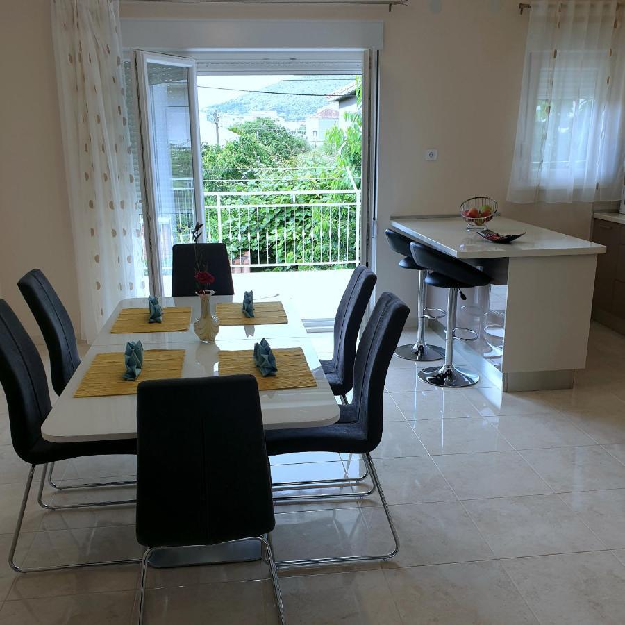 Apartman Tim โตรกีร์ ภายนอก รูปภาพ