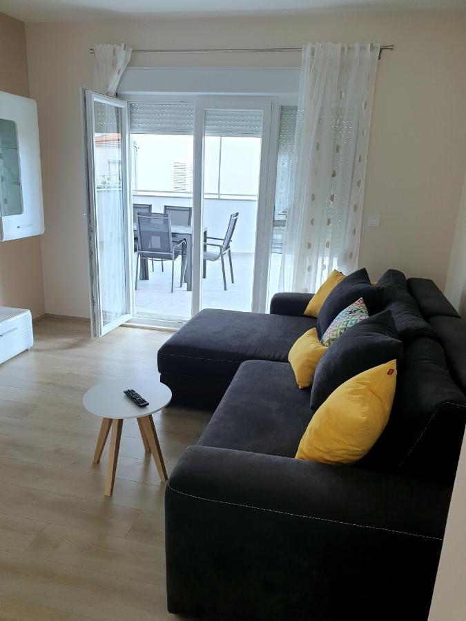 Apartman Tim โตรกีร์ ภายนอก รูปภาพ